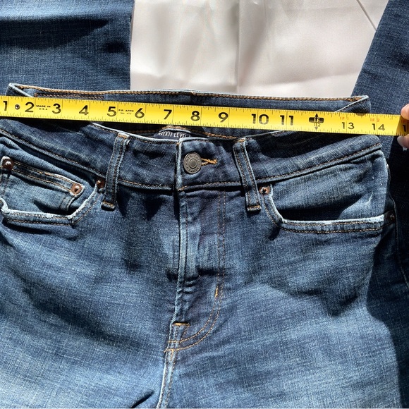 American Eagle Next Level Flex Slim Straight Dark Wash Jeans 28x30 – Like New! 🎁 - Picture 7 of 10
